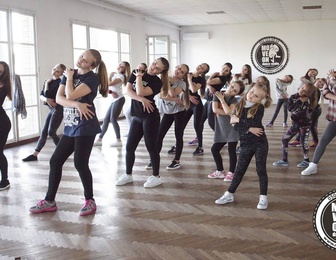 Школа танців Move on dance studio