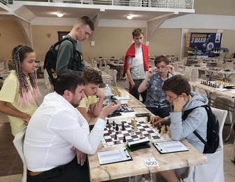 Львовская шахматная академия