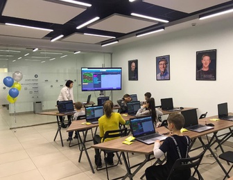 Міжнародна школа програмування та цифрових технологій KIBERone