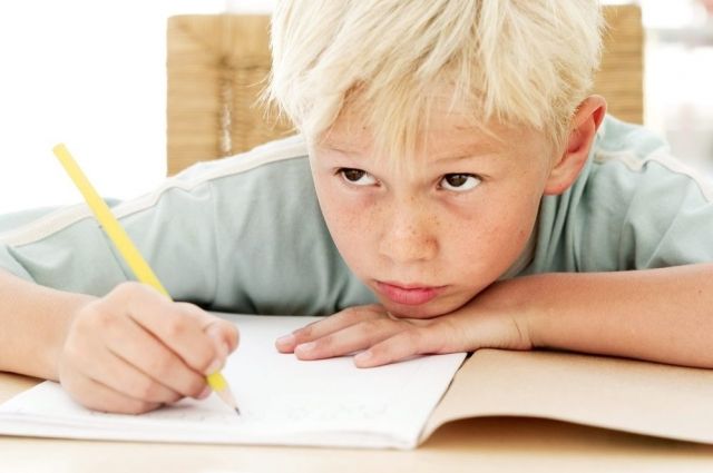 Пишемо красиво і грамотно: як допомогти дитині уникнути помилок при письмі?